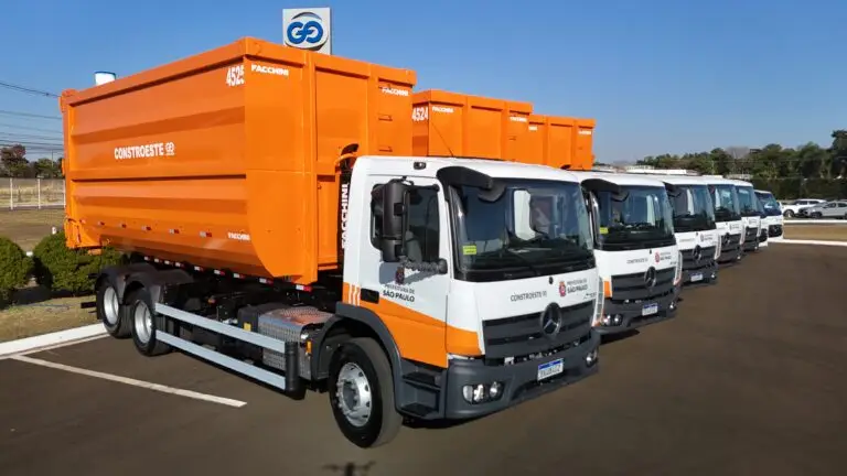 Frota Caminhões Constroeste
