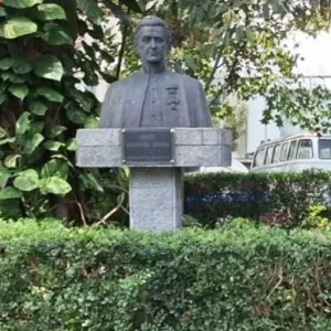 Monumento - Beato Ludovico Pavoni