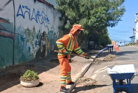 Limpeza de áreas externas e internas de núcleos habitacionais de difícil acesso