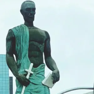 Monumento - São Paulo Apóstolo